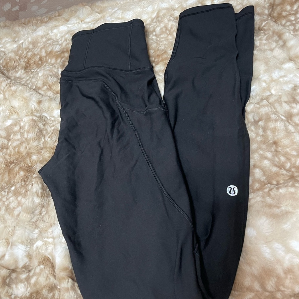Lululemon Black Leggings Fast and Free HR Tight 28"
*Fleece BLK
